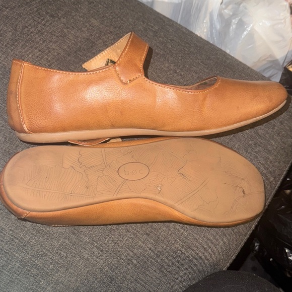 BOC Tan Flats with Floral Interior - Picture 3 of 3